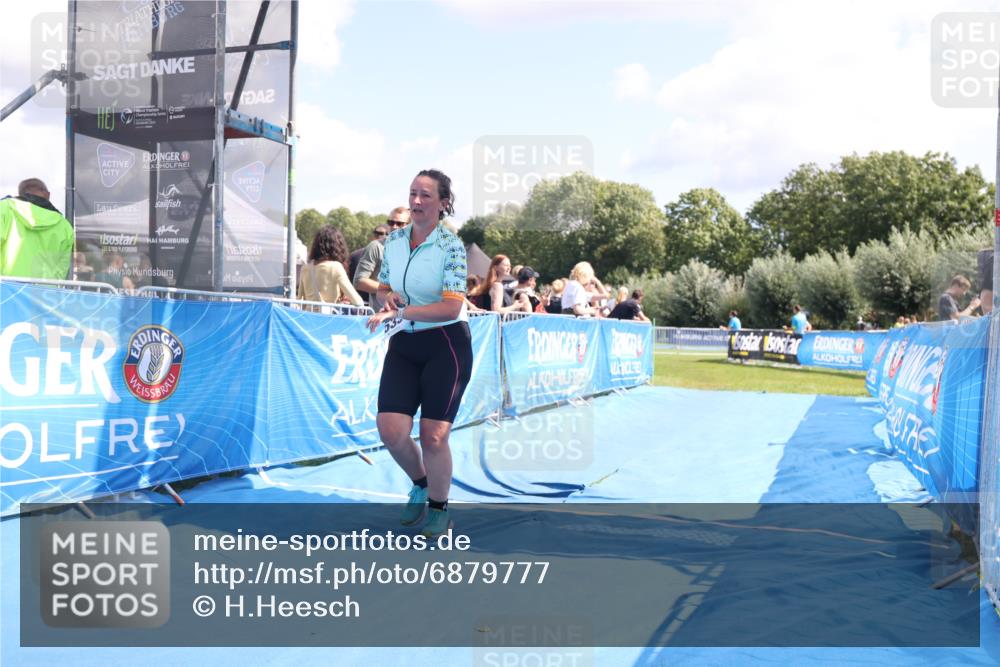 25.08.2024 - Elbe Triathlon Hamburg H.Heesch http://msf.ph/oto/6879777 25.08.2024 12:18:15 Ziel 533 meine-sportfotos.de