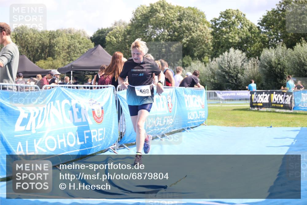 25.08.2024 - Elbe Triathlon Hamburg H.Heesch http://msf.ph/oto/6879804 25.08.2024 12:18:41 Ziel 1598 meine-sportfotos.de