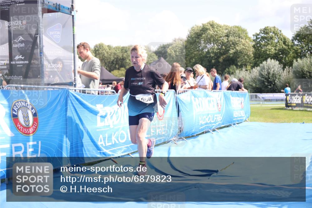 25.08.2024 - Elbe Triathlon Hamburg H.Heesch http://msf.ph/oto/6879823 25.08.2024 12:18:42 Ziel 1598 meine-sportfotos.de