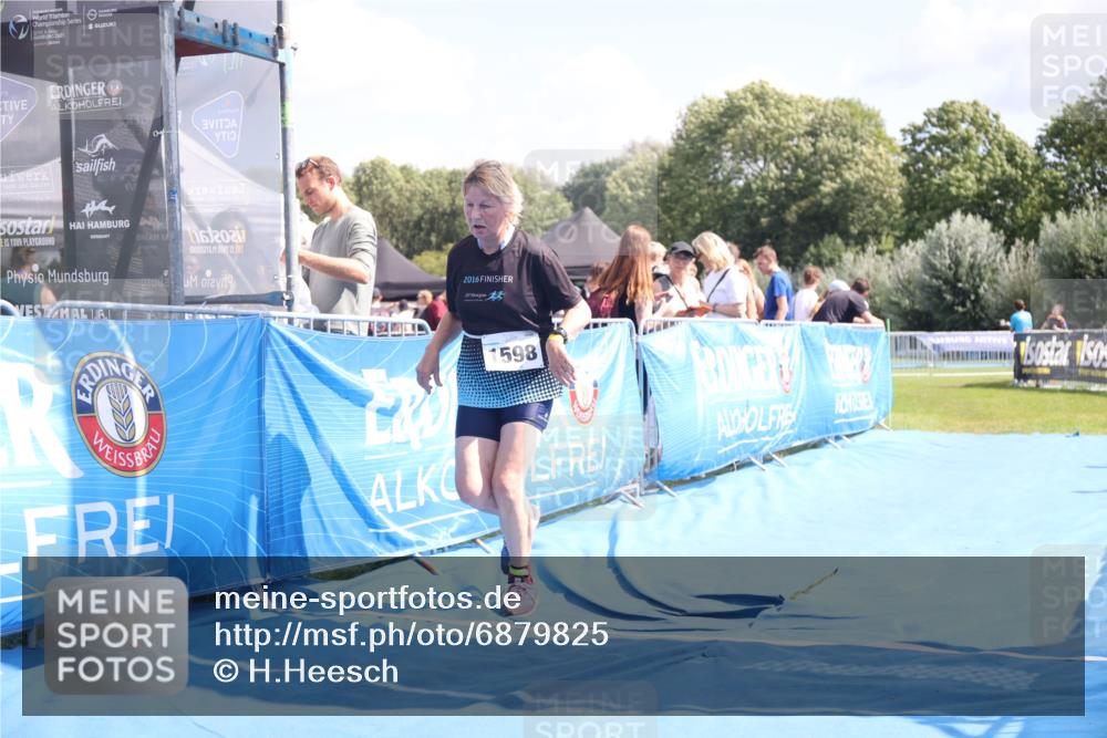 25.08.2024 - Elbe Triathlon Hamburg H.Heesch http://msf.ph/oto/6879825 25.08.2024 12:18:42 Ziel 1598 meine-sportfotos.de