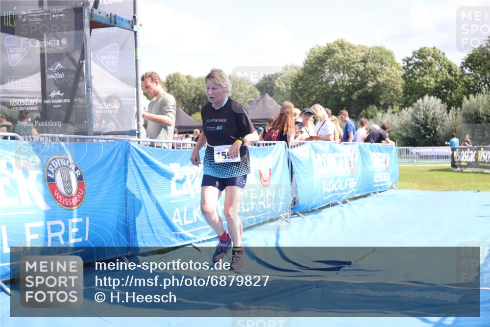 25.08.2024 - Elbe Triathlon Hamburg H.Heesch http://msf.ph/oto/6879827 25.08.2024 12:18:42 Ziel 1598 meine-sportfotos.de