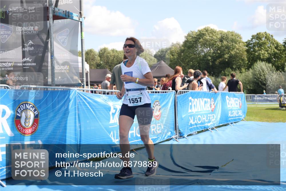 25.08.2024 - Elbe Triathlon Hamburg H.Heesch http://msf.ph/oto/6879889 25.08.2024 12:19:00 Ziel 1557, 1635 meine-sportfotos.de