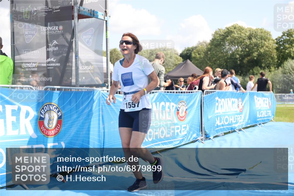 25.08.2024 - Elbe Triathlon Hamburg H.Heesch http://msf.ph/oto/6879899 25.08.2024 12:19:00 Ziel 1557, 1635 meine-sportfotos.de