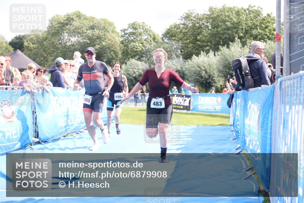 25.08.2024 - Elbe Triathlon Hamburg H.Heesch http://msf.ph/oto/6879908 25.08.2024 11:52:40 Ziel 483, 1455, 1558, 1562 meine-sportfotos.de