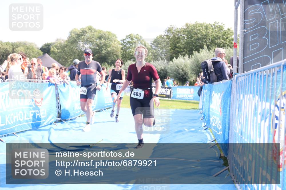25.08.2024 - Elbe Triathlon Hamburg H.Heesch http://msf.ph/oto/6879921 25.08.2024 11:52:40 Ziel 483, 1455, 1558, 1562 meine-sportfotos.de