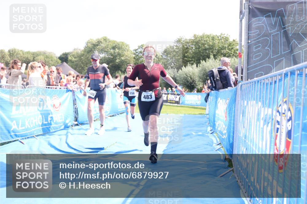 25.08.2024 - Elbe Triathlon Hamburg H.Heesch http://msf.ph/oto/6879927 25.08.2024 11:52:40 Ziel 483, 1455, 1558, 1562 meine-sportfotos.de