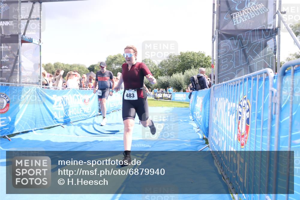 25.08.2024 - Elbe Triathlon Hamburg H.Heesch http://msf.ph/oto/6879940 25.08.2024 11:52:40 Ziel 483, 1455, 1558, 1562 meine-sportfotos.de