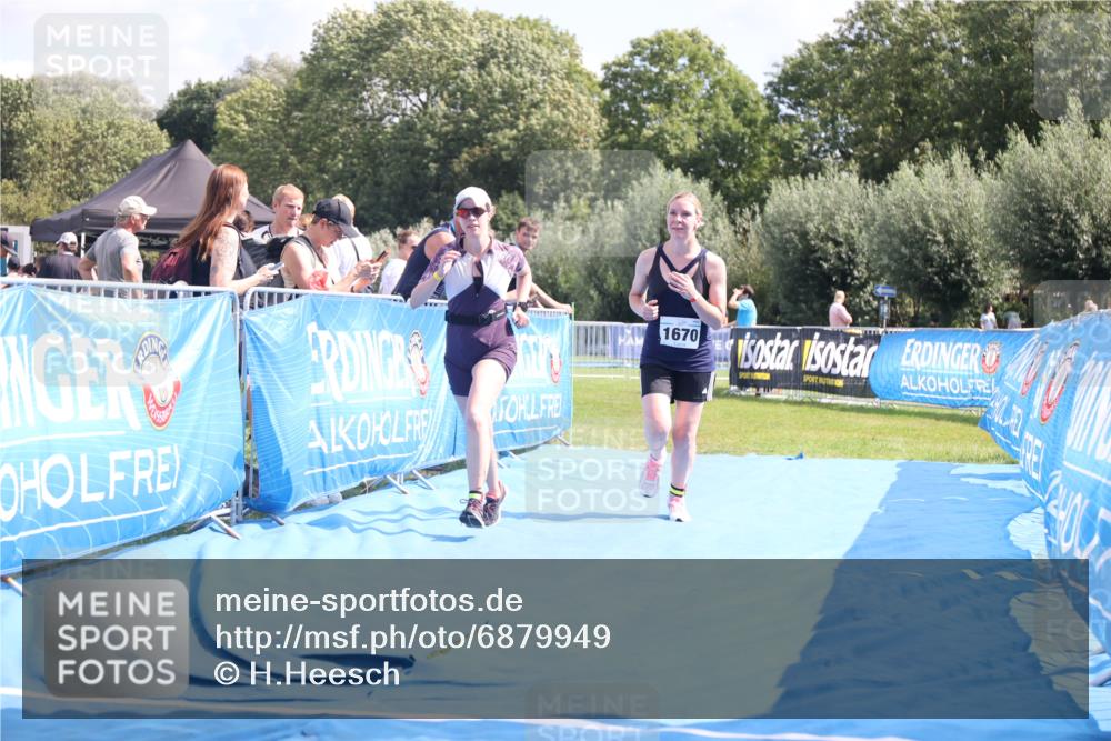 25.08.2024 - Elbe Triathlon Hamburg H.Heesch http://msf.ph/oto/6879949 25.08.2024 12:20:31 Ziel 504, 1670 meine-sportfotos.de