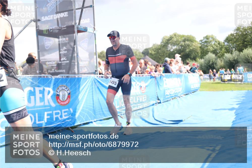 25.08.2024 - Elbe Triathlon Hamburg H.Heesch http://msf.ph/oto/6879972 25.08.2024 11:52:42 Ziel 483, 1455, 1558, 1562 meine-sportfotos.de