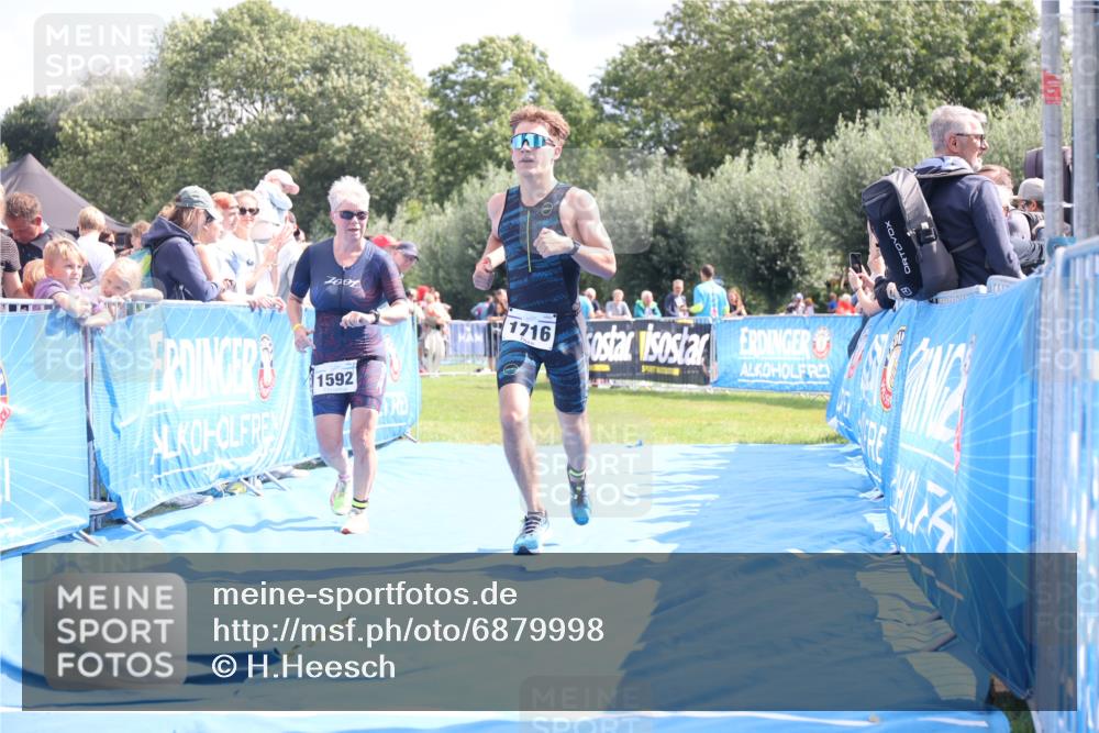 25.08.2024 - Elbe Triathlon Hamburg H.Heesch http://msf.ph/oto/6879998 25.08.2024 11:52:51 Ziel 1592, 1716 meine-sportfotos.de