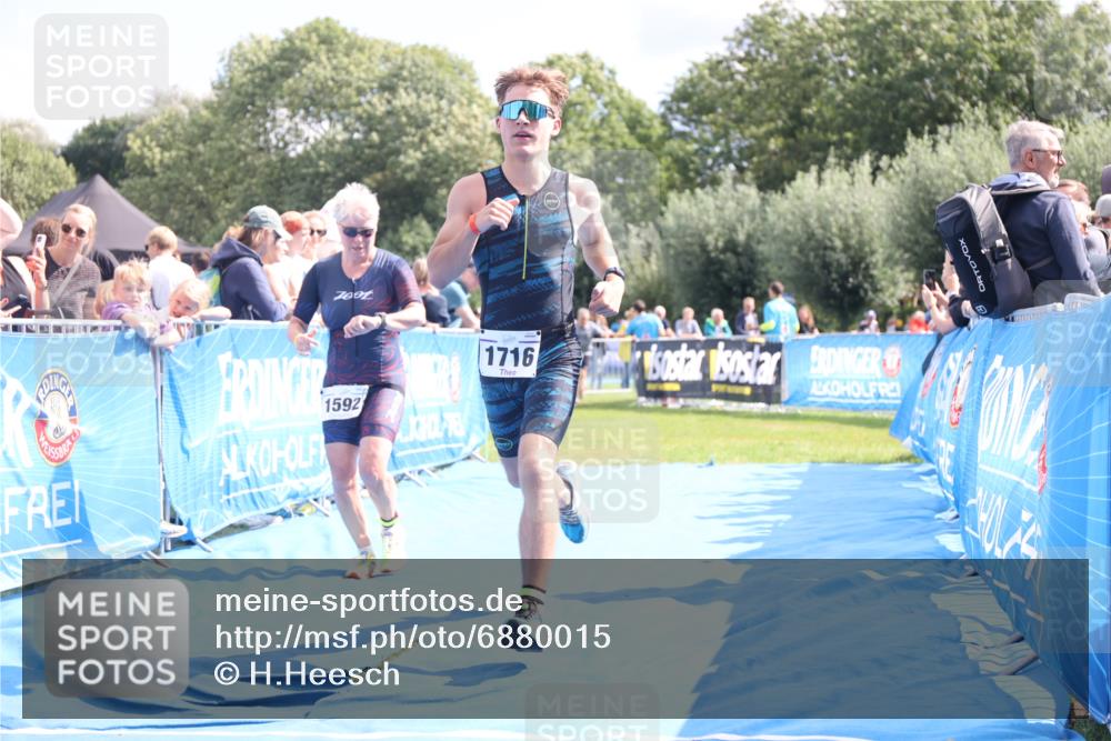 25.08.2024 - Elbe Triathlon Hamburg H.Heesch http://msf.ph/oto/6880015 25.08.2024 11:52:52 Ziel 1592, 1716 meine-sportfotos.de