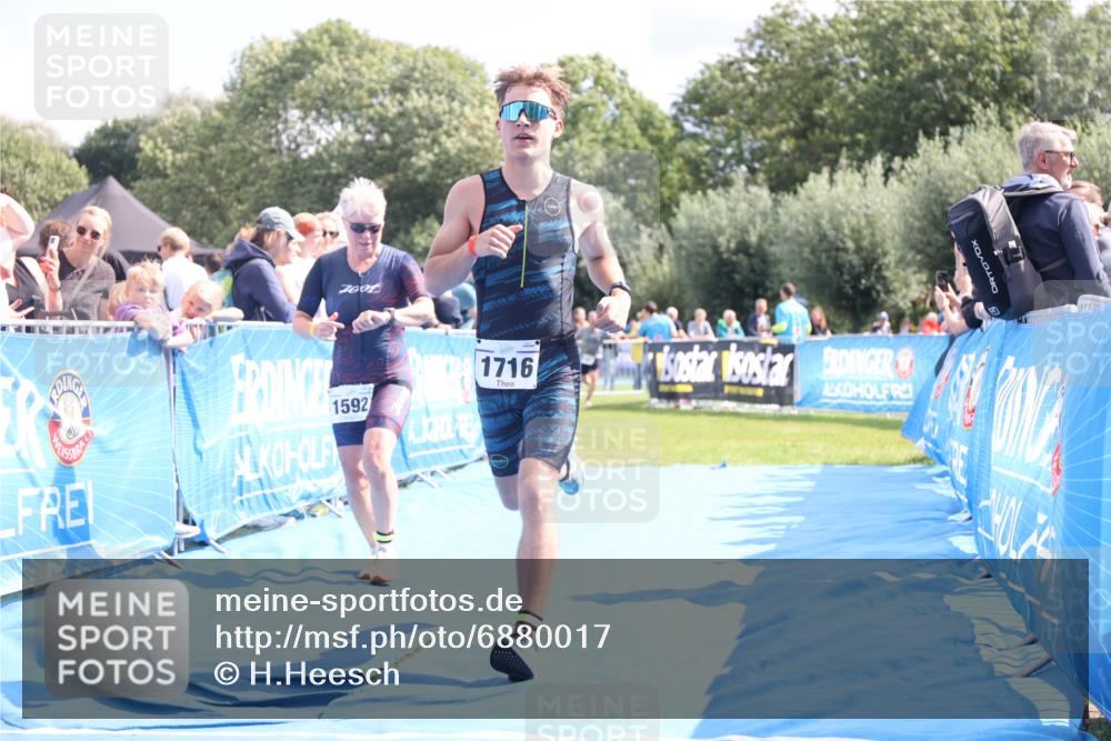 25.08.2024 - Elbe Triathlon Hamburg H.Heesch http://msf.ph/oto/6880017 25.08.2024 11:52:52 Ziel 1592, 1716 meine-sportfotos.de