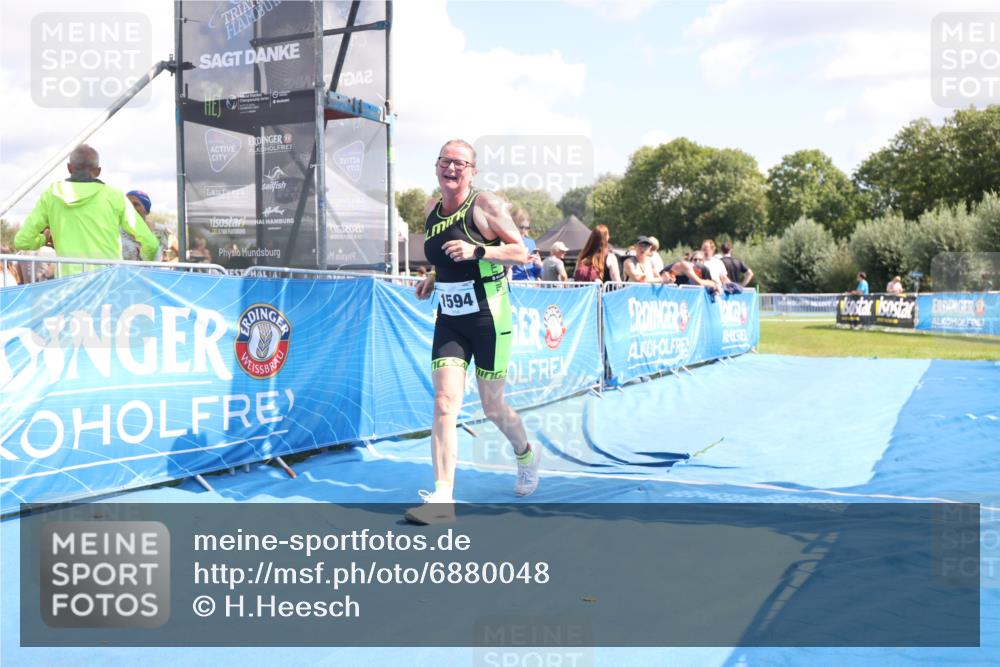 25.08.2024 - Elbe Triathlon Hamburg H.Heesch http://msf.ph/oto/6880048 25.08.2024 12:21:49 Ziel 1594 meine-sportfotos.de