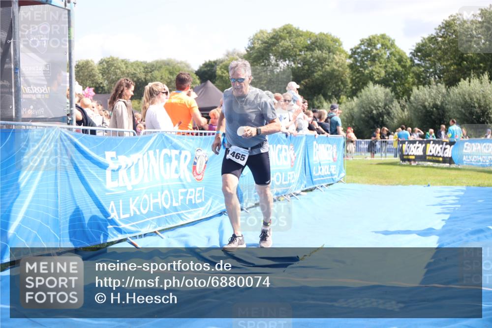 25.08.2024 - Elbe Triathlon Hamburg H.Heesch http://msf.ph/oto/6880074 25.08.2024 11:53:01 Ziel 1465 meine-sportfotos.de