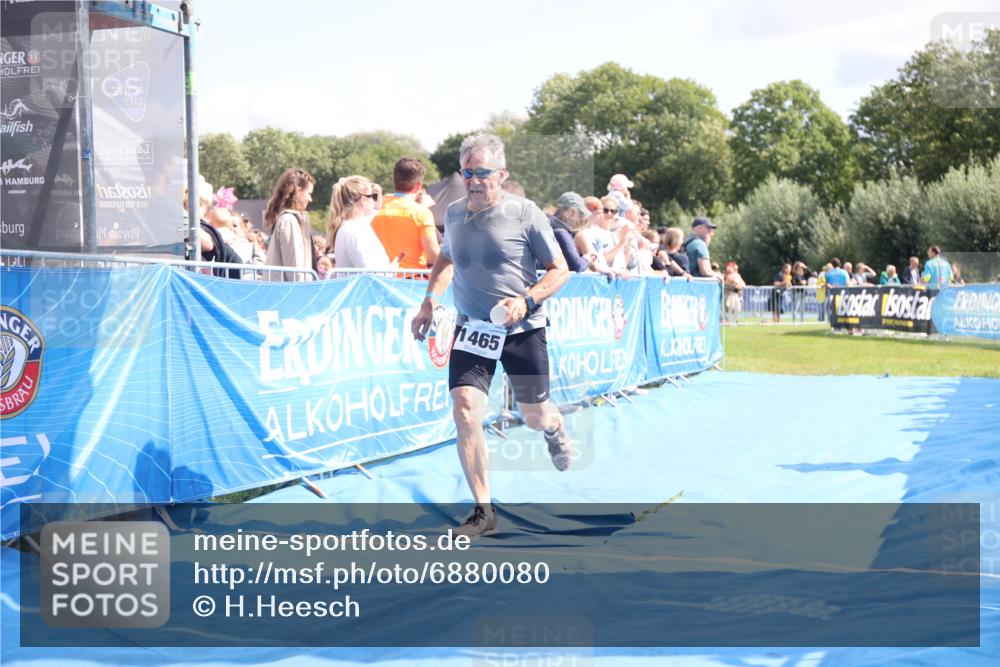 25.08.2024 - Elbe Triathlon Hamburg H.Heesch http://msf.ph/oto/6880080 25.08.2024 11:53:01 Ziel 1465 meine-sportfotos.de