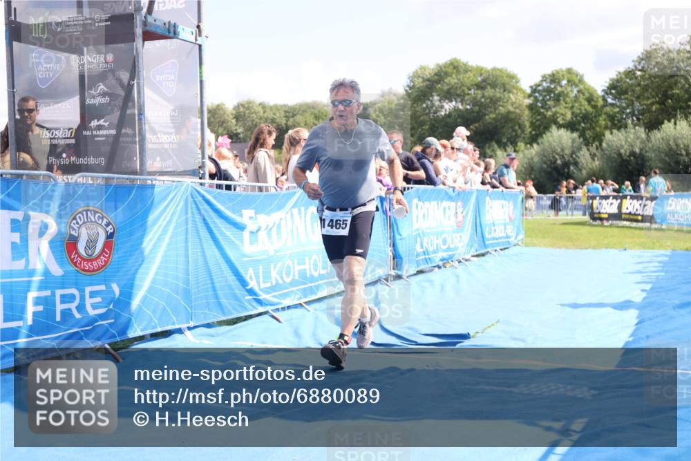 25.08.2024 - Elbe Triathlon Hamburg H.Heesch http://msf.ph/oto/6880089 25.08.2024 11:53:02 Ziel 1465 meine-sportfotos.de