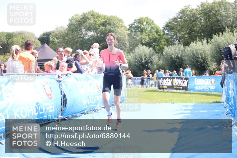 25.08.2024 - Elbe Triathlon Hamburg H.Heesch http://msf.ph/oto/6880144 25.08.2024 11:53:15 Ziel 579, 1519 meine-sportfotos.de