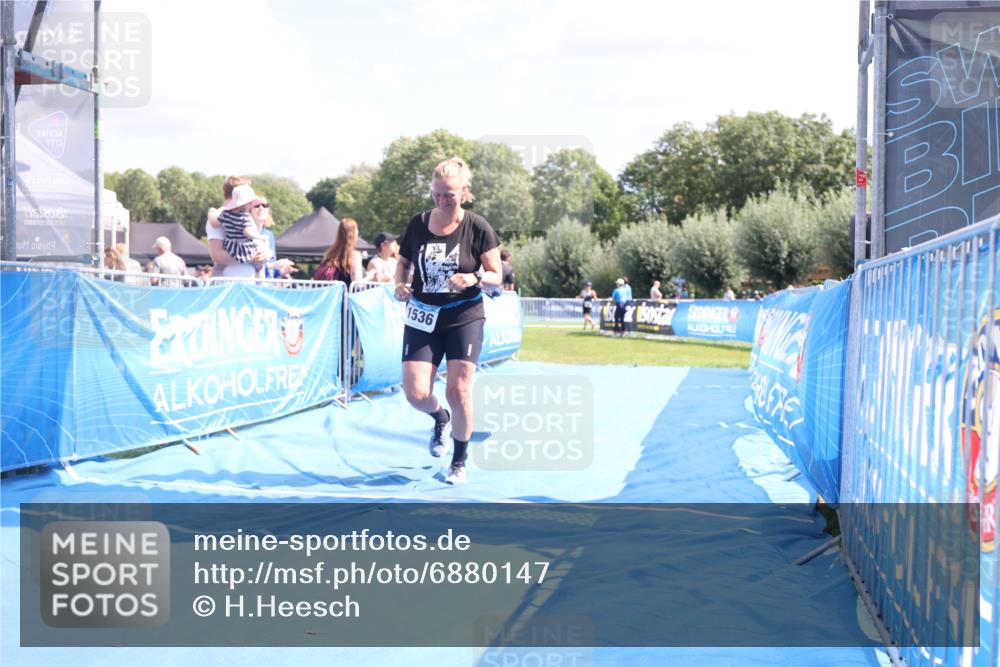 25.08.2024 - Elbe Triathlon Hamburg H.Heesch http://msf.ph/oto/6880147 25.08.2024 12:23:00 Ziel 1536 meine-sportfotos.de