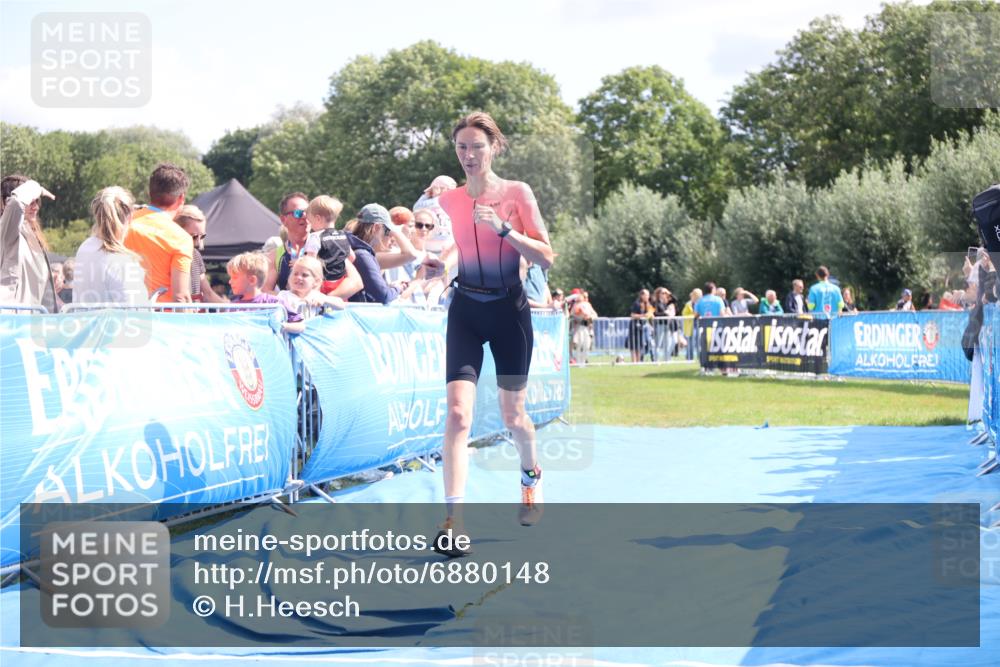 25.08.2024 - Elbe Triathlon Hamburg H.Heesch http://msf.ph/oto/6880148 25.08.2024 11:53:15 Ziel 579, 1519 meine-sportfotos.de