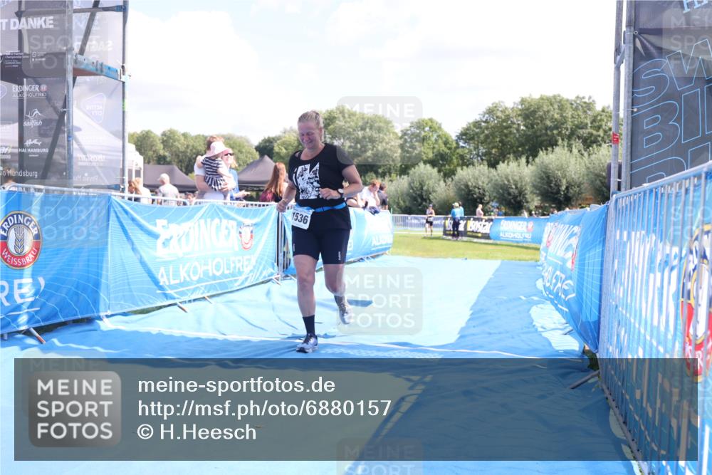 25.08.2024 - Elbe Triathlon Hamburg H.Heesch http://msf.ph/oto/6880157 25.08.2024 12:23:00 Ziel 1536 meine-sportfotos.de