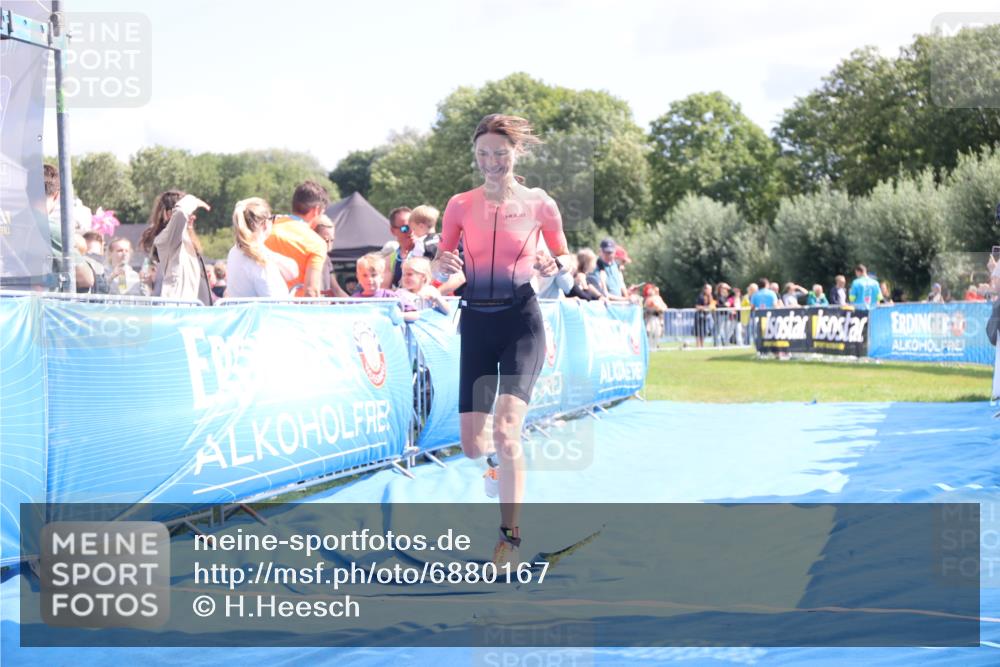 25.08.2024 - Elbe Triathlon Hamburg H.Heesch http://msf.ph/oto/6880167 25.08.2024 11:53:16 Ziel 579, 1519 meine-sportfotos.de