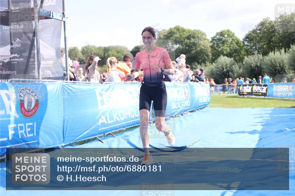 25.08.2024 - Elbe Triathlon Hamburg H.Heesch http://msf.ph/oto/6880181 25.08.2024 11:53:16 Ziel 579, 1519 meine-sportfotos.de