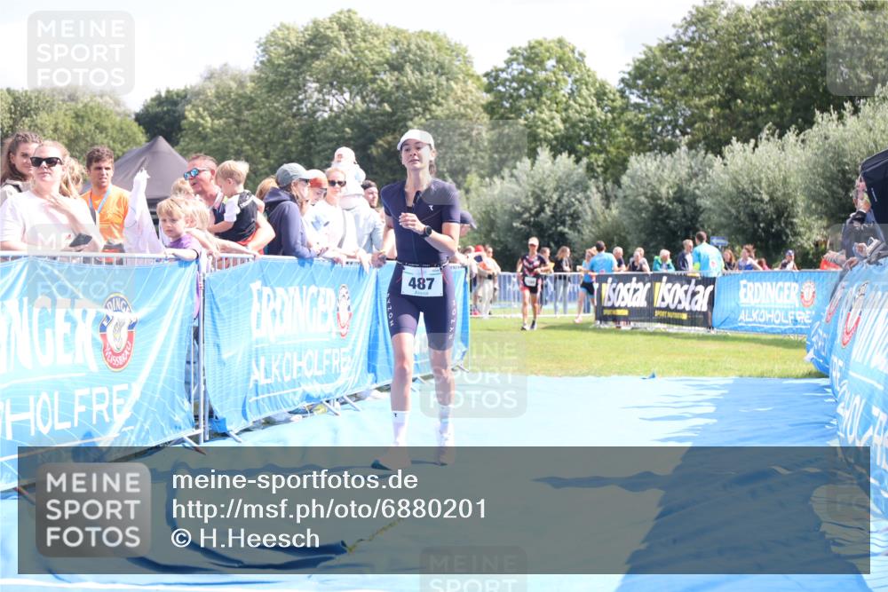 25.08.2024 - Elbe Triathlon Hamburg H.Heesch http://msf.ph/oto/6880201 25.08.2024 11:53:40 Ziel 475, 477, 487, 1508, 1569 meine-sportfotos.de