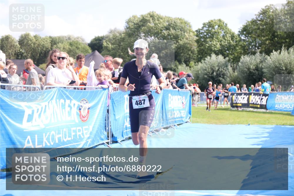 25.08.2024 - Elbe Triathlon Hamburg H.Heesch http://msf.ph/oto/6880222 25.08.2024 11:53:40 Ziel 475, 477, 487, 1508, 1569 meine-sportfotos.de