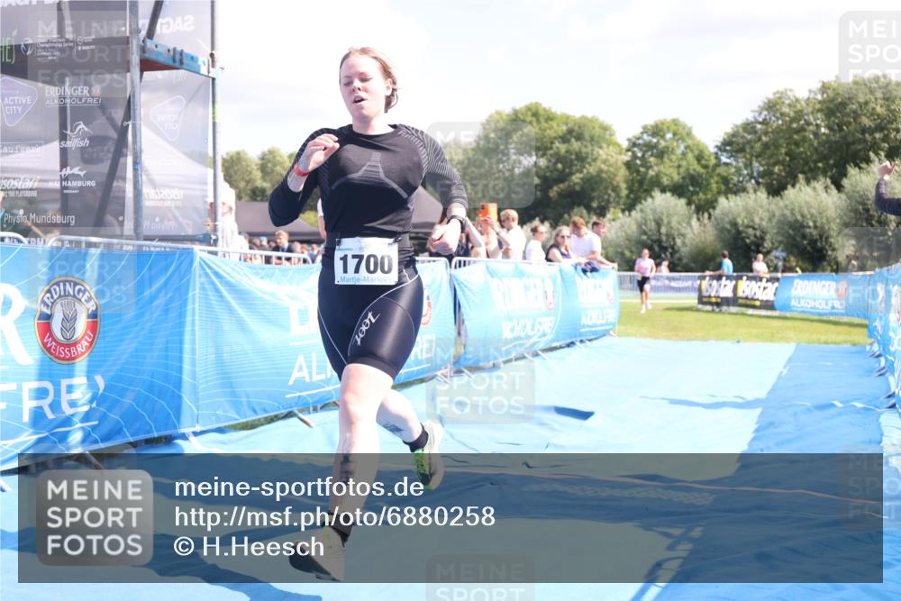 25.08.2024 - Elbe Triathlon Hamburg H.Heesch http://msf.ph/oto/6880258 25.08.2024 12:23:26 Ziel 1668, 1700 meine-sportfotos.de