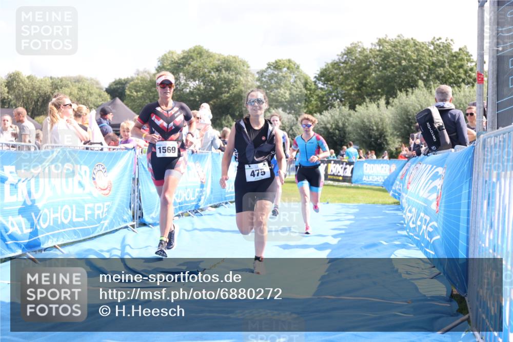 25.08.2024 - Elbe Triathlon Hamburg H.Heesch http://msf.ph/oto/6880272 25.08.2024 11:53:47 Ziel 475, 477, 487, 1508, 1569 meine-sportfotos.de