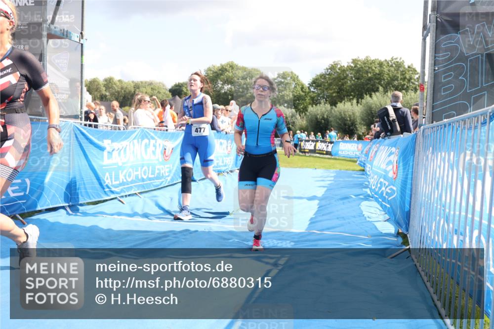 25.08.2024 - Elbe Triathlon Hamburg H.Heesch http://msf.ph/oto/6880315 25.08.2024 11:53:49 Ziel 475, 477, 1508, 1569 meine-sportfotos.de