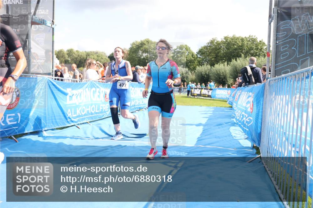 25.08.2024 - Elbe Triathlon Hamburg H.Heesch http://msf.ph/oto/6880318 25.08.2024 11:53:49 Ziel 475, 477, 1508, 1569 meine-sportfotos.de