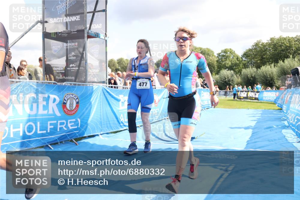 25.08.2024 - Elbe Triathlon Hamburg H.Heesch http://msf.ph/oto/6880332 25.08.2024 11:53:49 Ziel 475, 477, 1508, 1569 meine-sportfotos.de