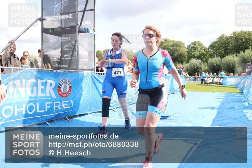 25.08.2024 - Elbe Triathlon Hamburg H.Heesch http://msf.ph/oto/6880338 25.08.2024 11:53:50 Ziel 475, 477, 1508, 1569 meine-sportfotos.de