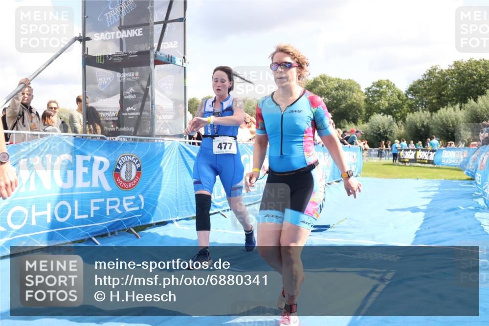 25.08.2024 - Elbe Triathlon Hamburg H.Heesch http://msf.ph/oto/6880341 25.08.2024 11:53:50 Ziel 475, 477, 1508, 1569 meine-sportfotos.de