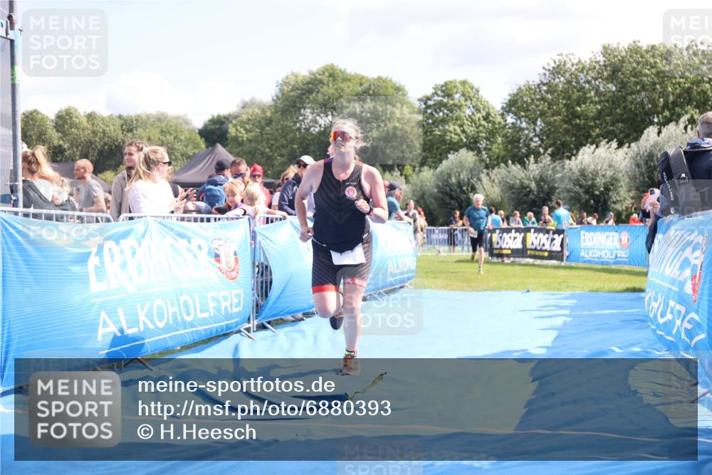 25.08.2024 - Elbe Triathlon Hamburg H.Heesch http://msf.ph/oto/6880393 25.08.2024 11:54:12 Ziel 151, 1408, 1432, 1474 meine-sportfotos.de