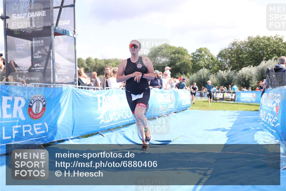 25.08.2024 - Elbe Triathlon Hamburg H.Heesch http://msf.ph/oto/6880406 25.08.2024 11:54:12 Ziel 151, 1408, 1432, 1474 meine-sportfotos.de