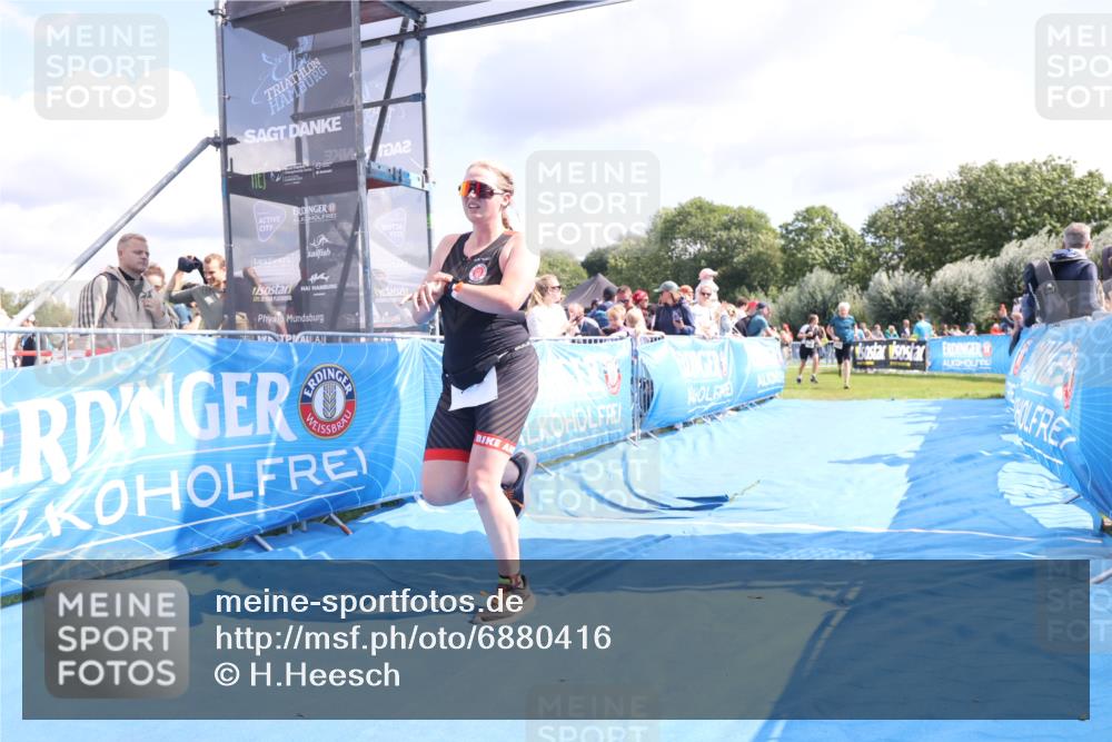 25.08.2024 - Elbe Triathlon Hamburg H.Heesch http://msf.ph/oto/6880416 25.08.2024 11:54:13 Ziel 151, 1432 meine-sportfotos.de