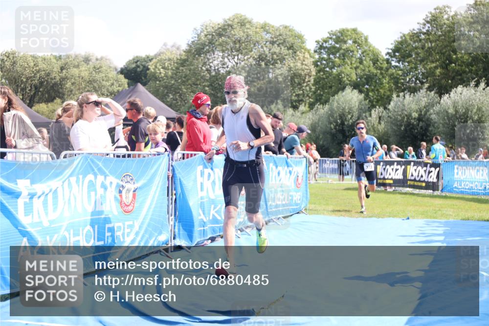 25.08.2024 - Elbe Triathlon Hamburg H.Heesch http://msf.ph/oto/6880485 25.08.2024 11:54:33 Ziel 373, 1464 meine-sportfotos.de