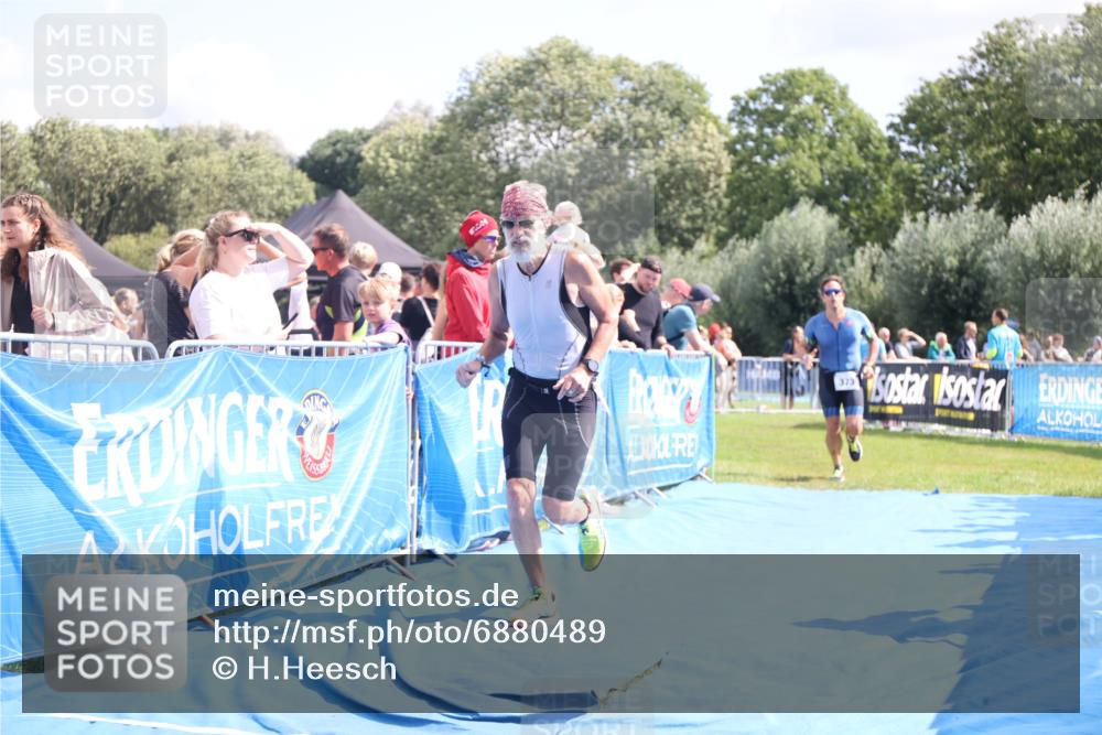 25.08.2024 - Elbe Triathlon Hamburg H.Heesch http://msf.ph/oto/6880489 25.08.2024 11:54:33 Ziel 373, 1464 meine-sportfotos.de