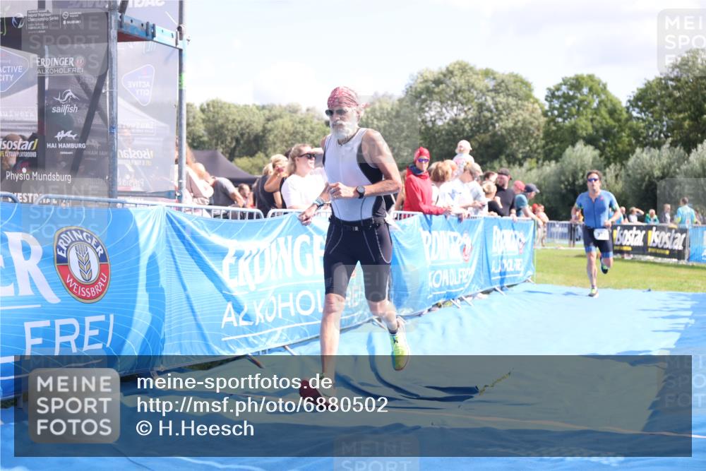 25.08.2024 - Elbe Triathlon Hamburg H.Heesch http://msf.ph/oto/6880502 25.08.2024 11:54:33 Ziel 373, 1464 meine-sportfotos.de
