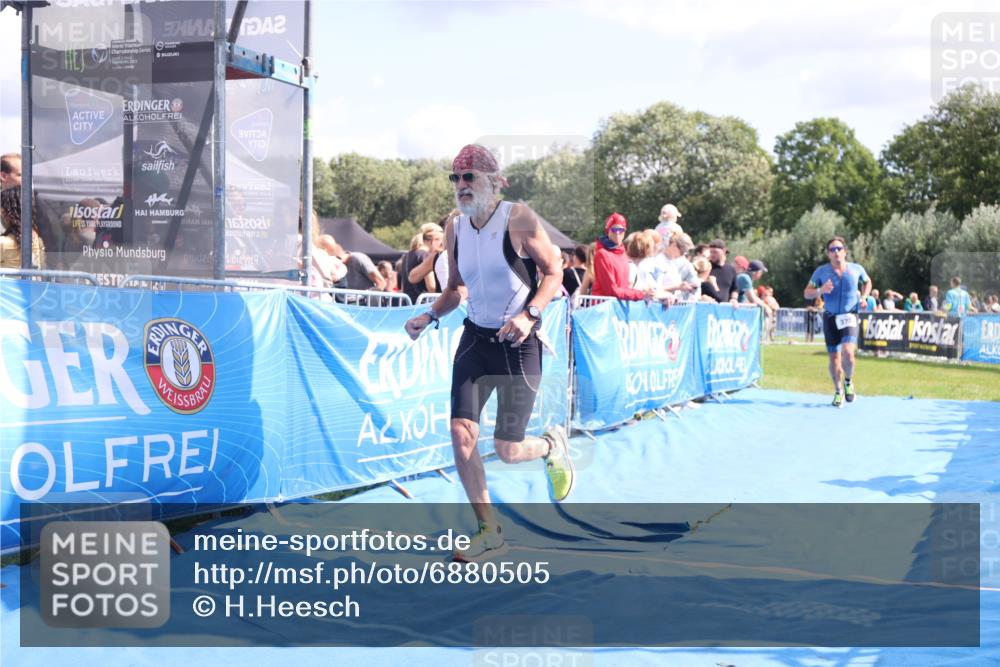 25.08.2024 - Elbe Triathlon Hamburg H.Heesch http://msf.ph/oto/6880505 25.08.2024 11:54:33 Ziel 373, 1464 meine-sportfotos.de