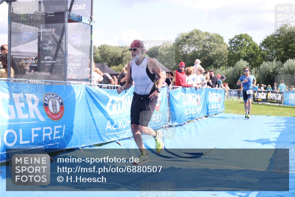 25.08.2024 - Elbe Triathlon Hamburg H.Heesch http://msf.ph/oto/6880507 25.08.2024 11:54:33 Ziel 373, 1464 meine-sportfotos.de