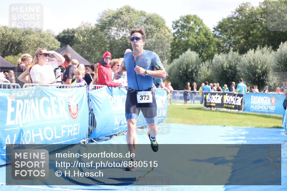 25.08.2024 - Elbe Triathlon Hamburg H.Heesch http://msf.ph/oto/6880515 25.08.2024 11:54:36 Ziel 373, 514, 1464 meine-sportfotos.de