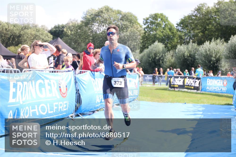 25.08.2024 - Elbe Triathlon Hamburg H.Heesch http://msf.ph/oto/6880517 25.08.2024 11:54:36 Ziel 373, 514, 1464 meine-sportfotos.de