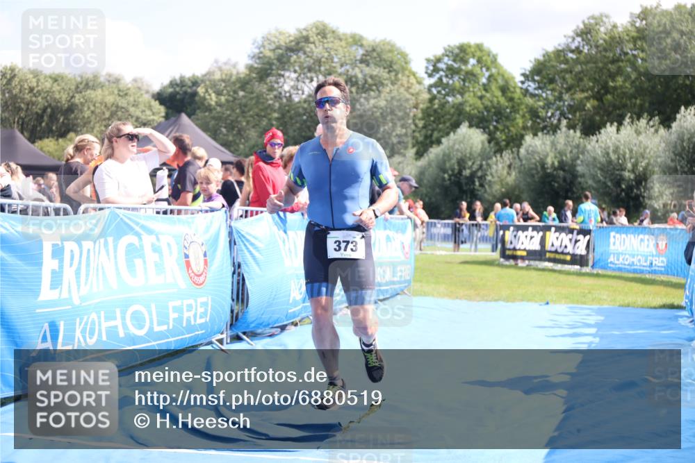 25.08.2024 - Elbe Triathlon Hamburg H.Heesch http://msf.ph/oto/6880519 25.08.2024 11:54:36 Ziel 373, 514, 1464 meine-sportfotos.de