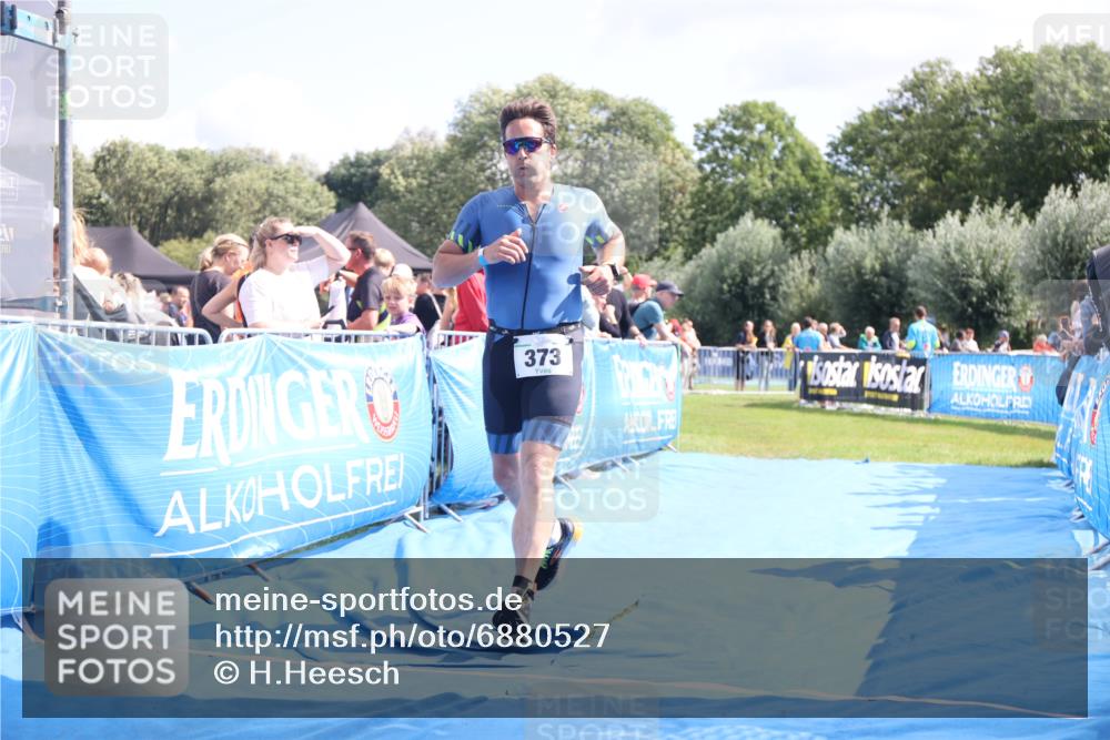 25.08.2024 - Elbe Triathlon Hamburg H.Heesch http://msf.ph/oto/6880527 25.08.2024 11:54:36 Ziel 373, 514, 1464 meine-sportfotos.de
