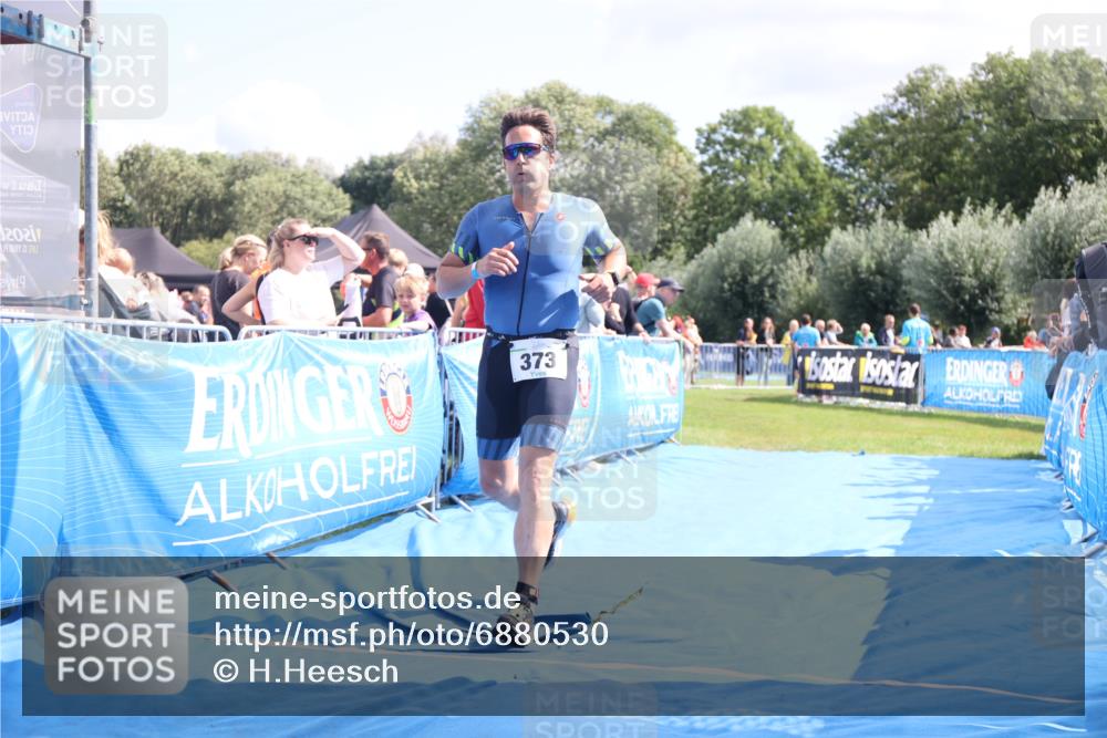 25.08.2024 - Elbe Triathlon Hamburg H.Heesch http://msf.ph/oto/6880530 25.08.2024 11:54:36 Ziel 373, 514, 1464 meine-sportfotos.de