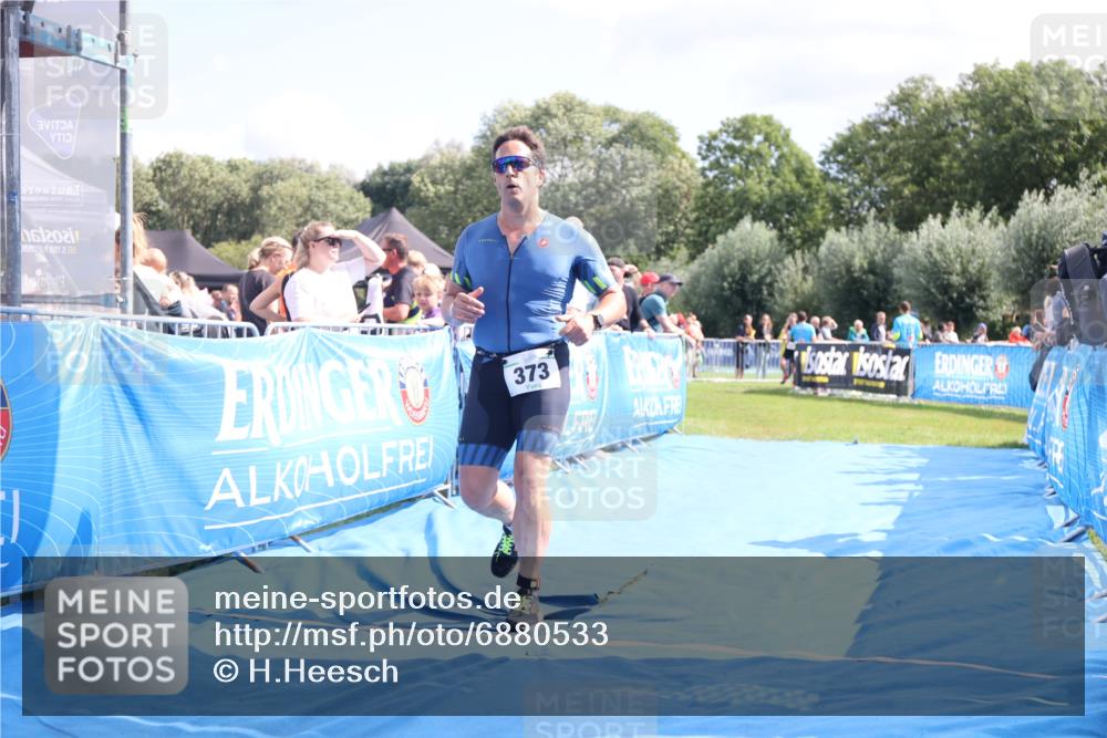 25.08.2024 - Elbe Triathlon Hamburg H.Heesch http://msf.ph/oto/6880533 25.08.2024 11:54:36 Ziel 373, 514, 1464 meine-sportfotos.de
