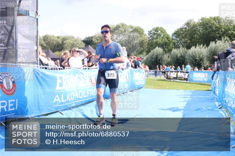 25.08.2024 - Elbe Triathlon Hamburg H.Heesch http://msf.ph/oto/6880537 25.08.2024 11:54:36 Ziel 373, 514, 1464 meine-sportfotos.de